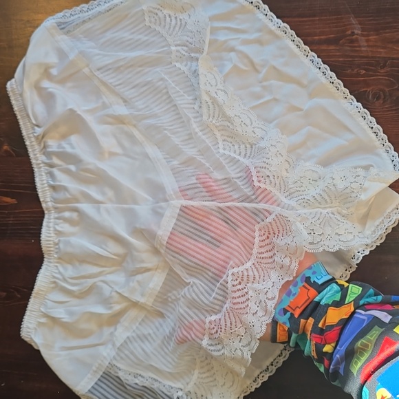 Vintage Ashley Taylor Tap Shorts Panties White Lace Trim Small Antron III Nylon - Picture 2 of 4